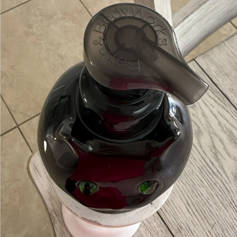 Bath & Body Works Halloween Cat Soap Dispenser - Black and Green NWT - Picture 6 of 8